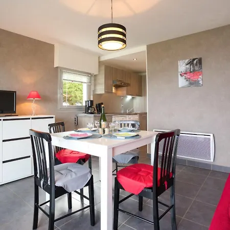 Men Du-1 By Interhome Daire